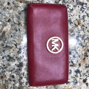 MIchael Kors wallet